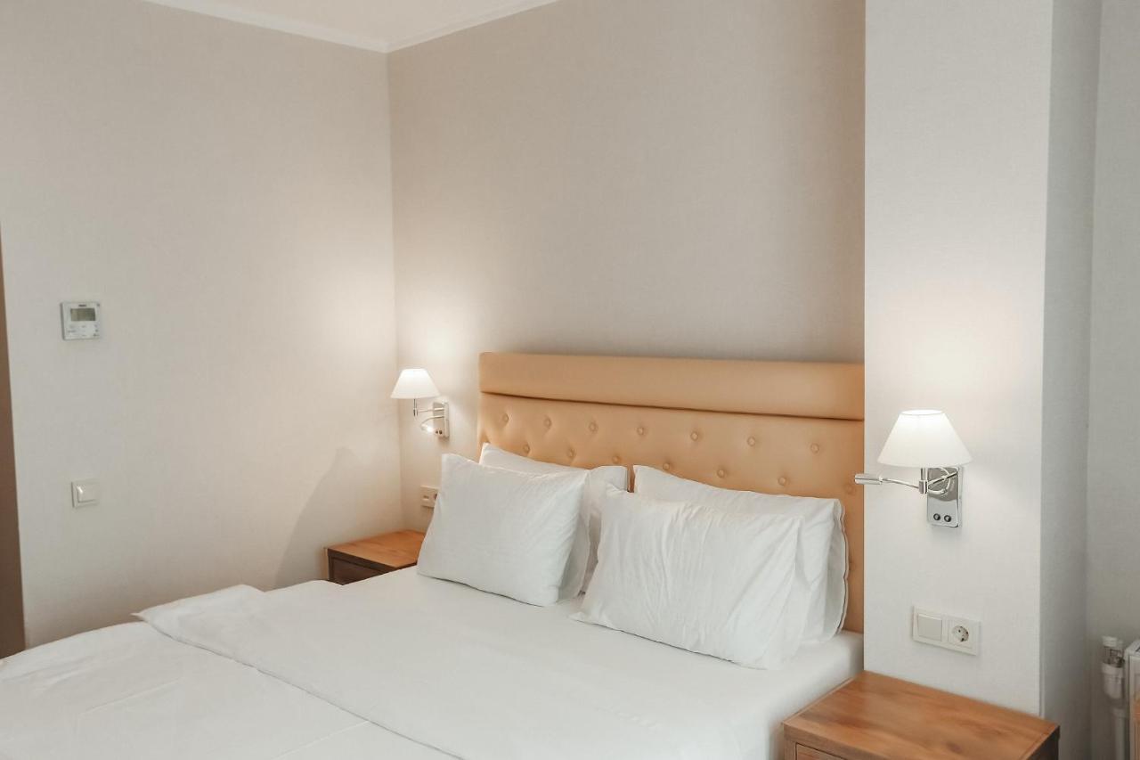 Amza Park Hotel Γκάγκρα Εξωτερικό φωτογραφία