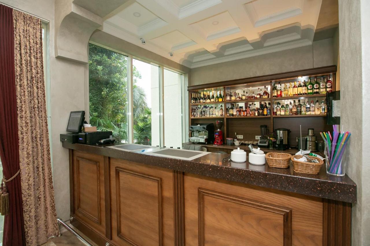 Amza Park Hotel Γκάγκρα Εξωτερικό φωτογραφία