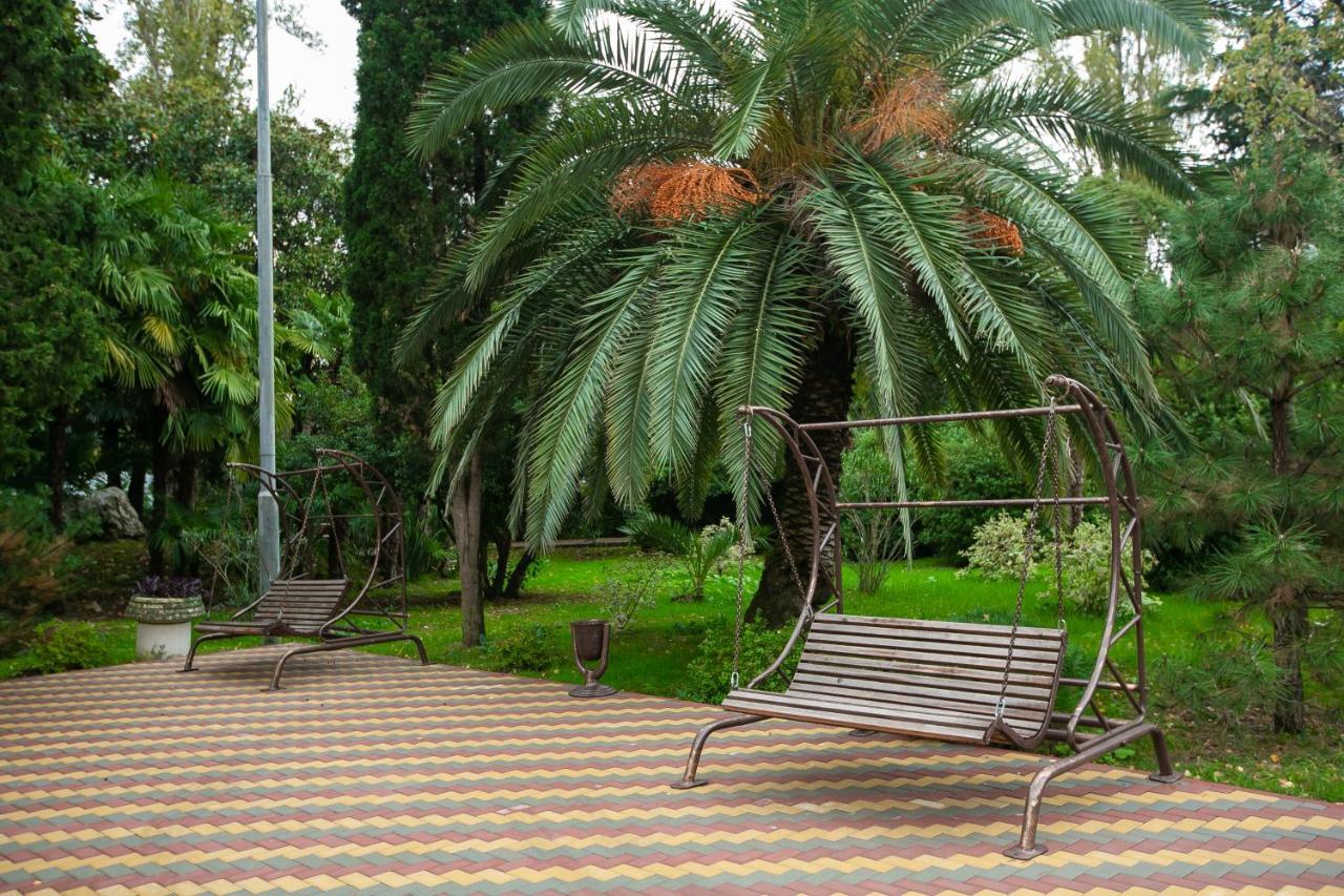 Amza Park Hotel Γκάγκρα Εξωτερικό φωτογραφία